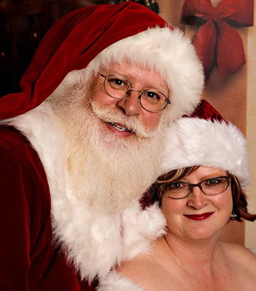 Santa Seattle and Mrs Claus